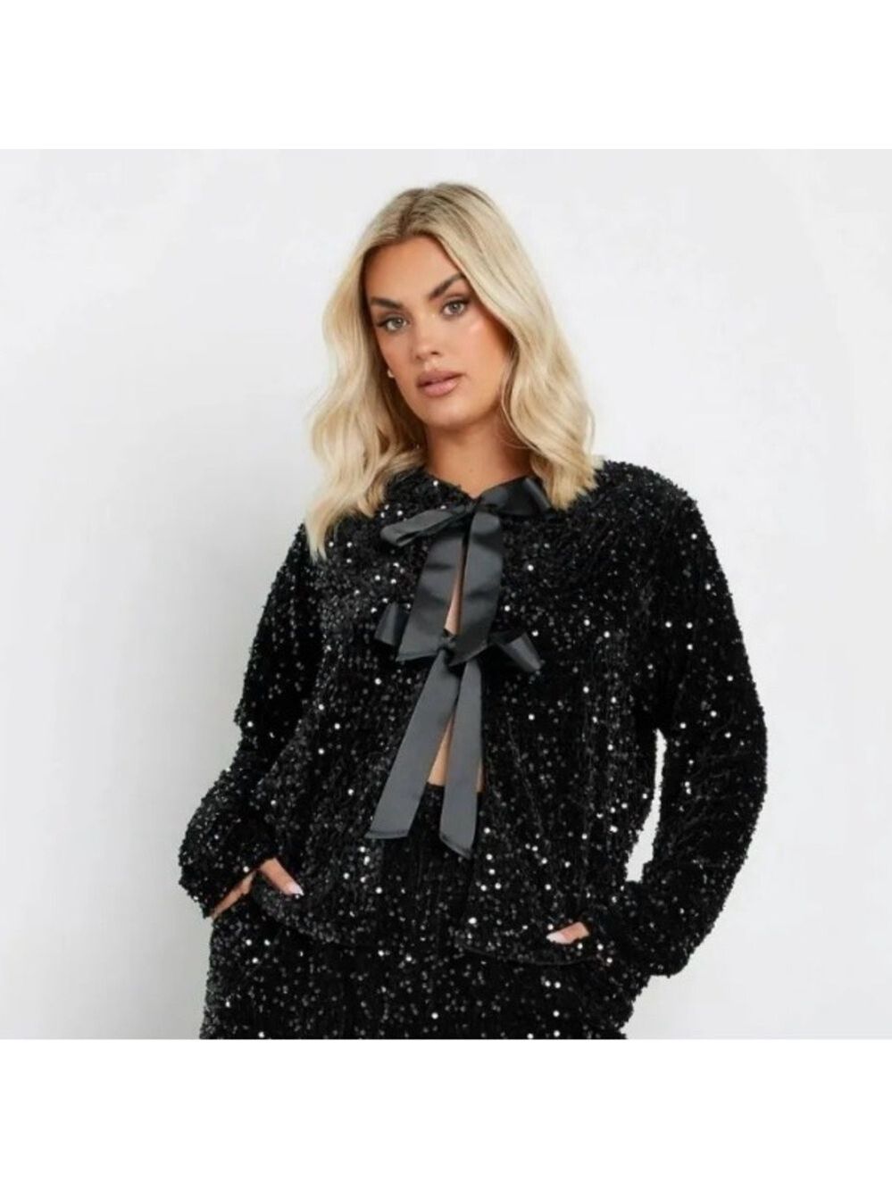 Black sequins crop bow jacket XL H&M Viral Influencers Favourite Black Tie Glam